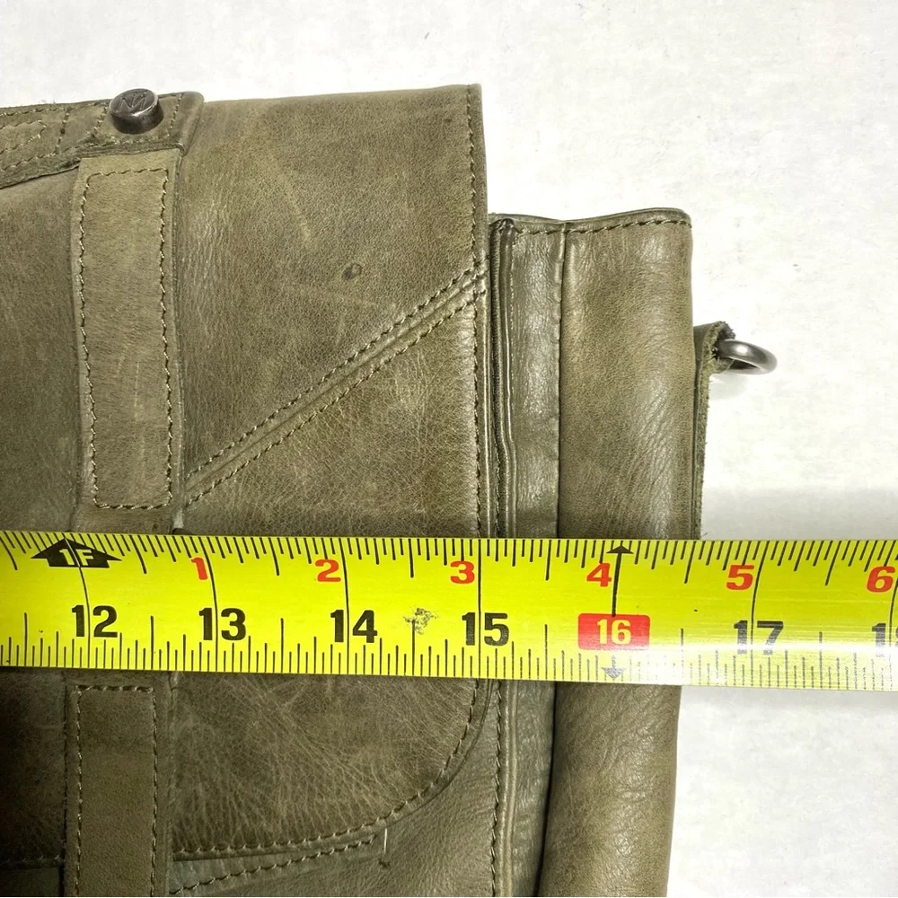 Tylie Malibu Y2K Green Leather Laptop Messenger Bag - Picture 11 of 11